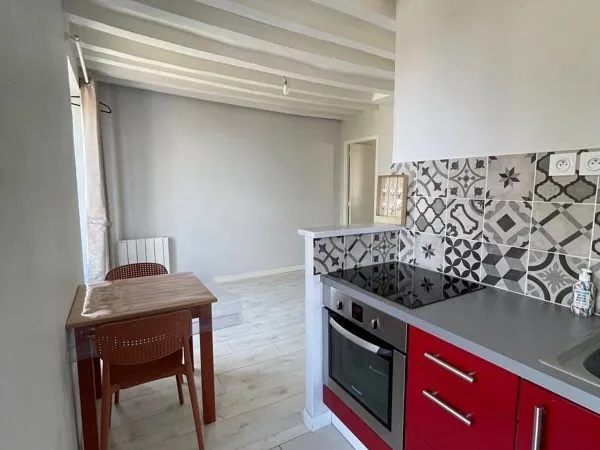 🏡 T2 - Laval quartier Cathédrale
