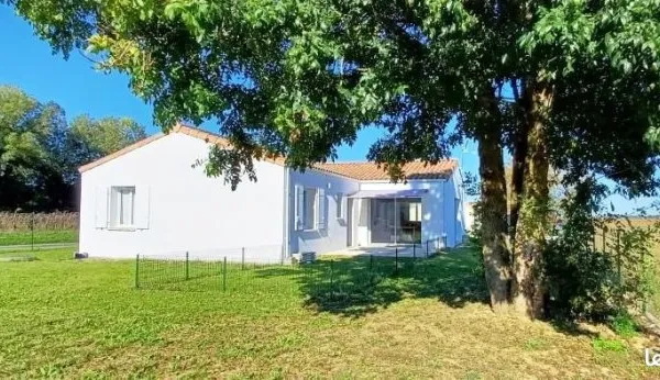 Superbe Maison 97 m² de 2018 avec garage sur 826m²