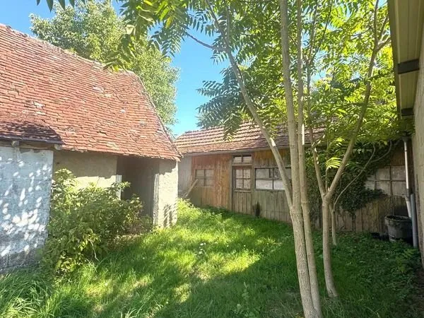 Maison 1 pièce 75 m²