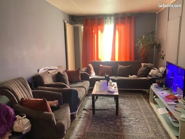 Colocation - Appartement T3 de 85 m² - Saint-Denis (93200)