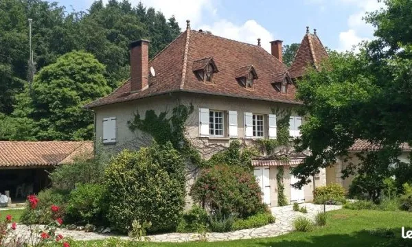 Maison 8 pièces 226 m²
