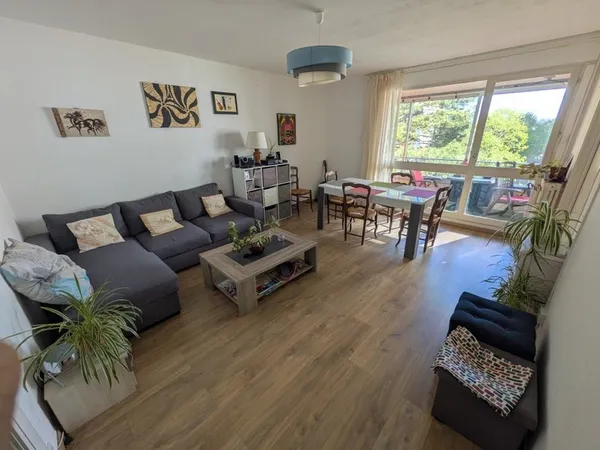 Chambre: appartement en colocation 110 m² à Nantes