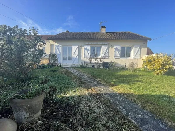 Maison Chaleureuse avec jardin - secteur Châtellerault
