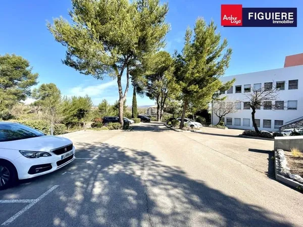 Bureaux 106 m²
