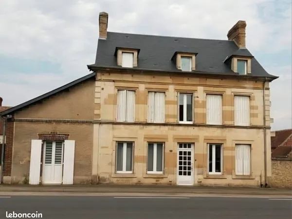 Maison 10 pièces 207 m²