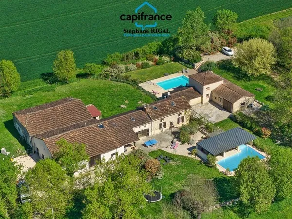 Propriete à vendre 11 pièces MONSEGUR (47) Propriété avec maison et maison d'amis de 260m2 habitable