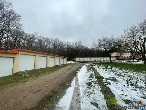 Stationnement Location Réchicourt-le-Château   45€