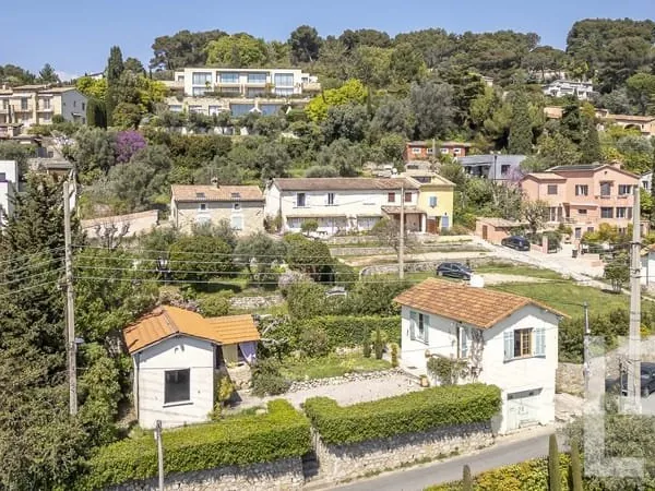 Maison de charme avec vue mer et annexe a renover