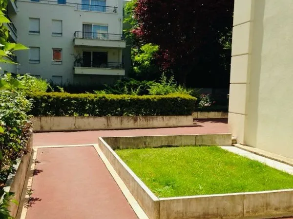 2 pièces - hôtel de ville - Boulingrin