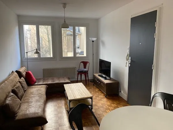 Appartement T3 meublé proche place de la République
