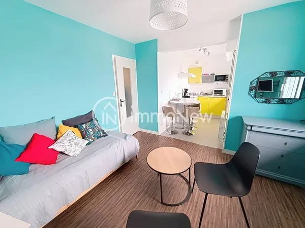 Studio au coeur de Jullouville à 100 mètres de la plage