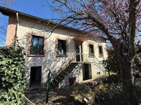 Maison 8 pièces 196 m²