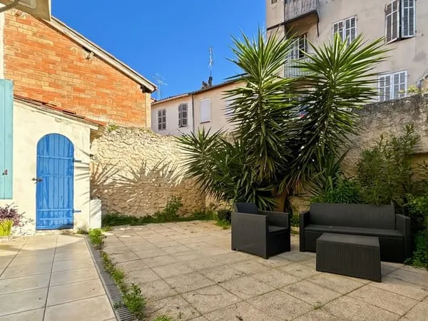 Studio 2 pièces 25 m²