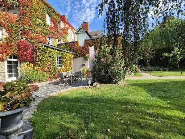 Maison 7 pièces 288 m²
