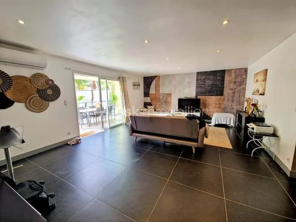 Villa 6 pièces 147 m²