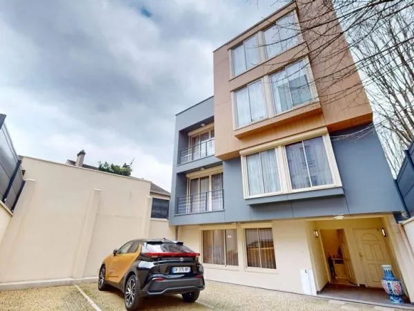 Maison de luxe 8 pièces 176 m²