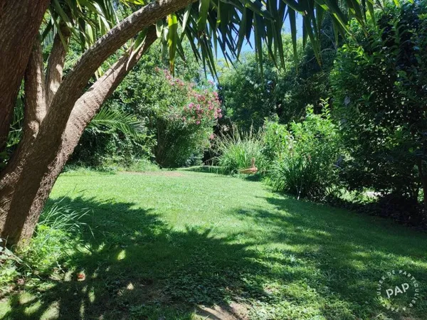 Maison 7 pièces 252 m²