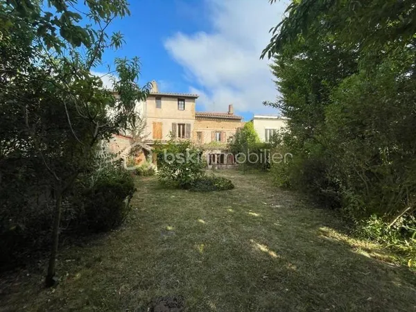 Maison de ville 7 pièces 250 m²