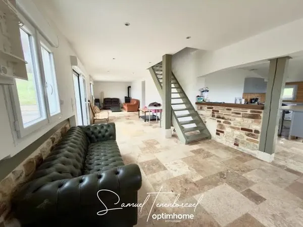 Propriété 6 pièces 330 m²