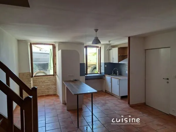 Appartement T4 (83m²) en copropriété - PUIMOISSON