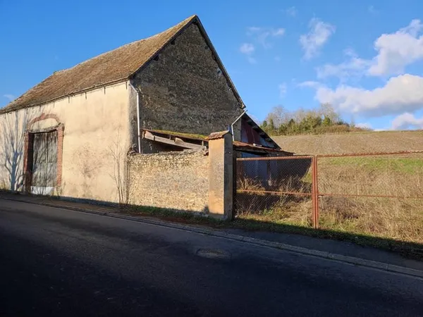 Grange + Hangar avec jardin GALLARDON