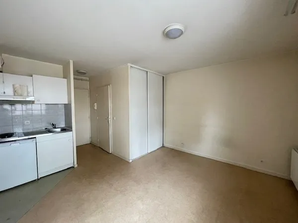STUDIO 20,44 m2 DEVILLE LES ROUEN