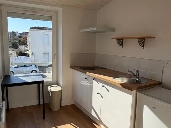 Studio meublé 15 m² - La Rochelle (Rue Émile Normandin)