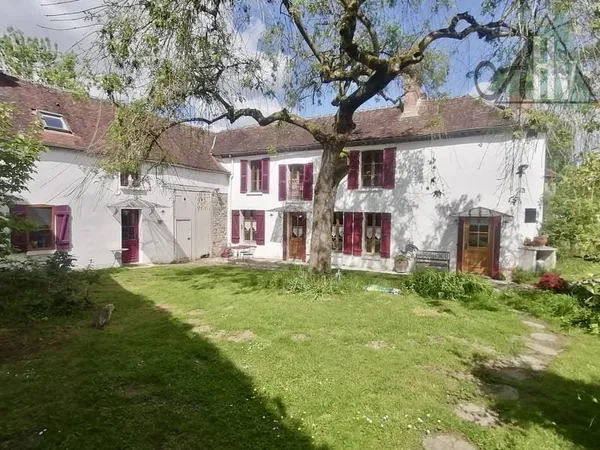 Maison avec dépendances - 4 chambres