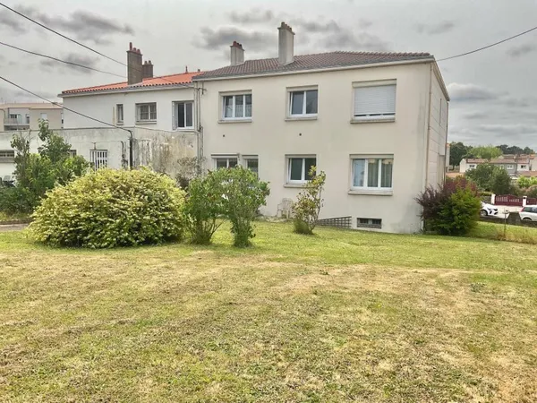 Maison spacieuse à La Roche-sur-Yon - Idéale famille nombreuse ou investissement locatif