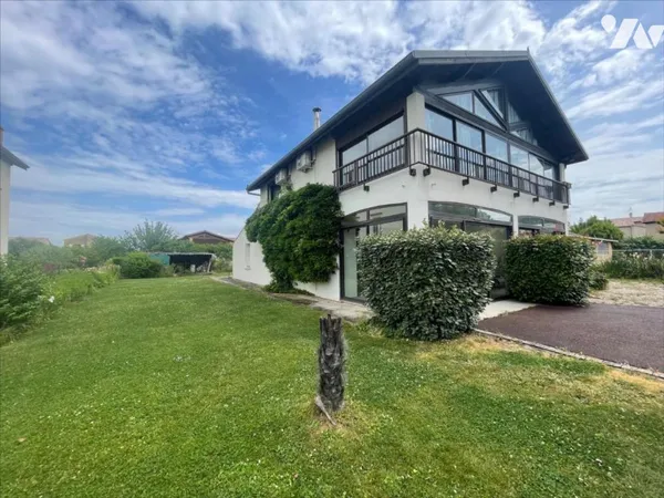 Maison 6 pièces 166 m²