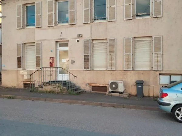 A rémilly 57580 deux plateaux 100 m2 face gare voir détails