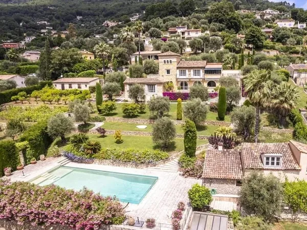 Achat : Maison Châteauneuf-Grasse (06740)