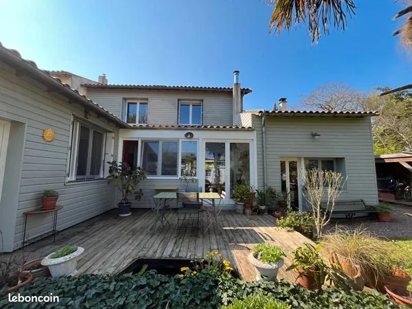 Maison 9 pièces 183 m²
