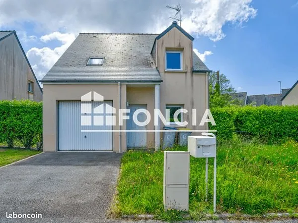 TREFFIAGAT - Maison 3 Chambres avec garage très bon état