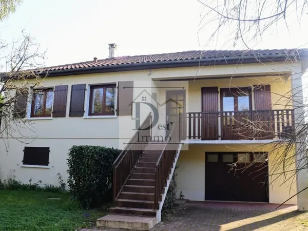 Maison de 105 m2 sur terrain de 2000 m2 - Chassenon