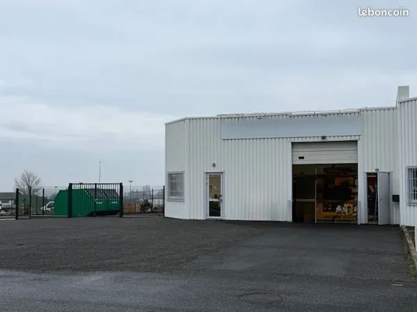 Local commercial / local d'activité superficie de 150 M2