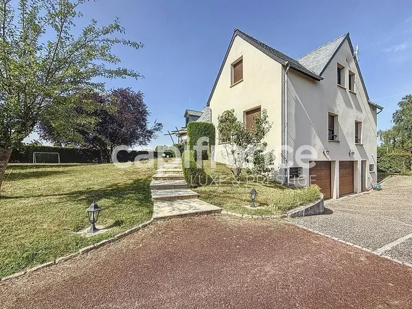 Maison 212 m2 à Fondettes proche du centre ville, 7 chambres