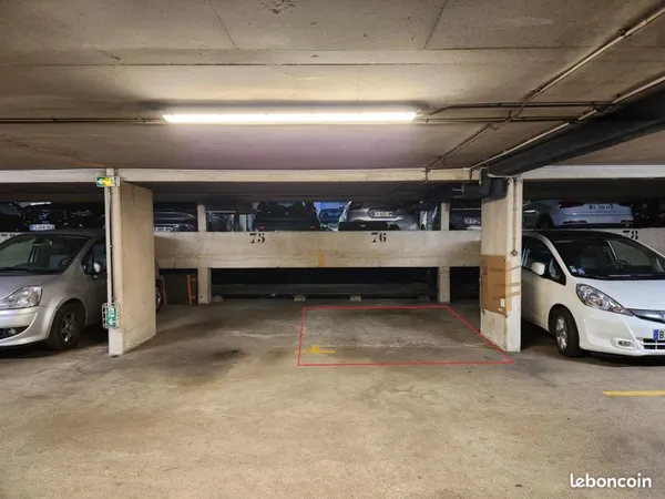 Parking à louer rue Mirabeau / Rémusat