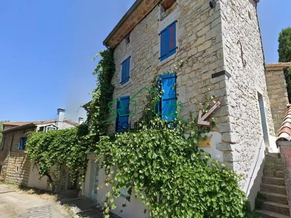 Bâtisse en Pierre rénovée avec Gîte & Restaurant Clé en Main