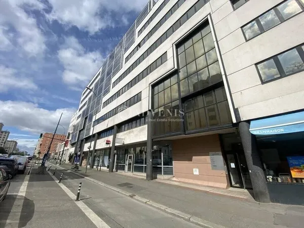 Bureaux 705 m²