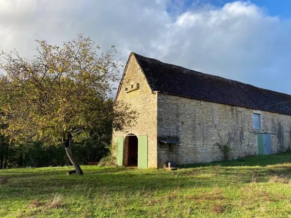 Villeneuve d'Aveyron - Grange à rénover