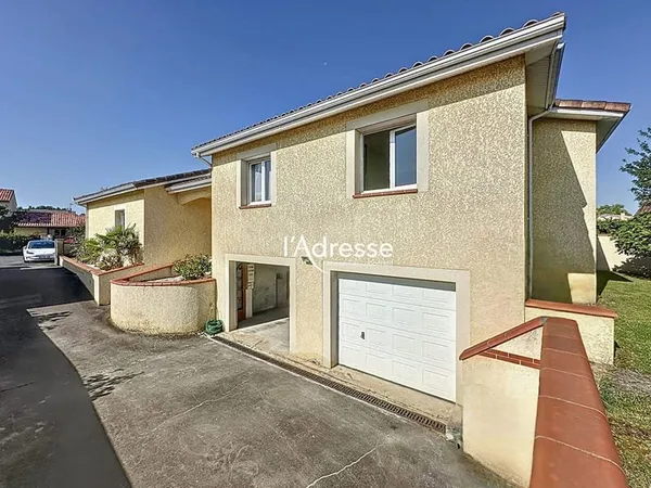 Exclusivité l'Adresse Immobilier - La Salvetat Saint Gilles - Maison T4 de 137m² avec un grand sous-