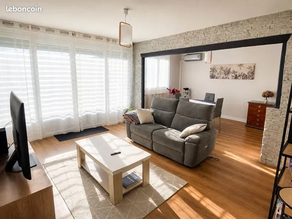 T3/4 lumineux avec garage, balcon et cave