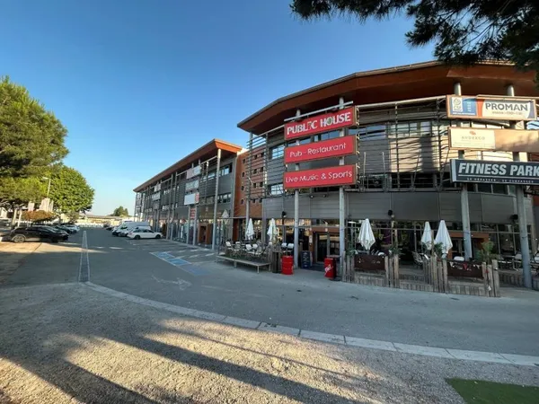 A louer Local / Bureau 80 m2 proche Décathlon