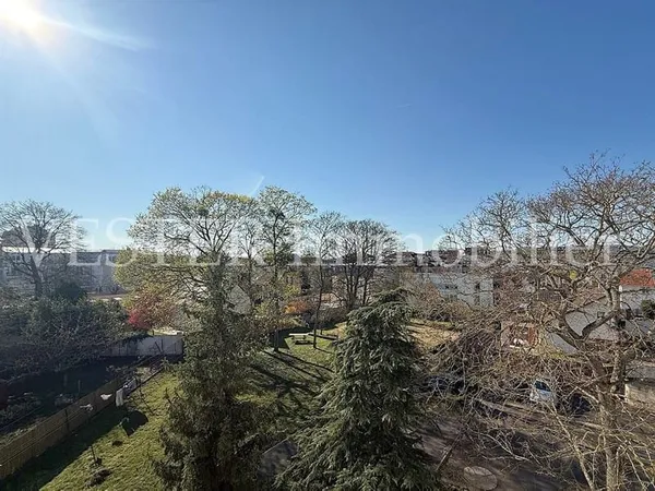 RER A sur FORET-Très agréable 6 pièces de 100m² avec 2 parkings