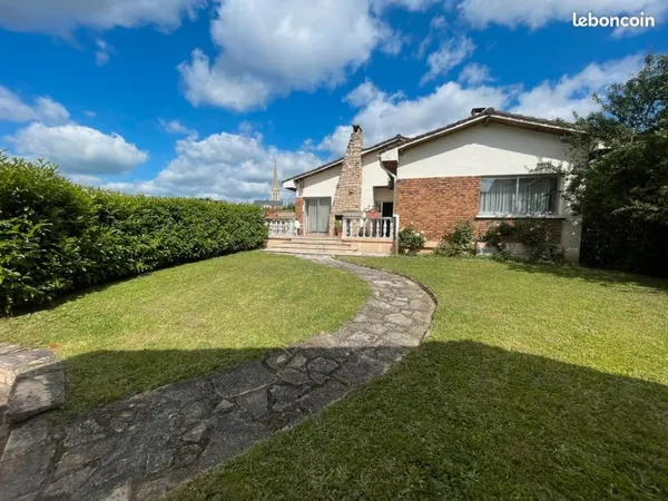Maison 7 pièces 220 m²