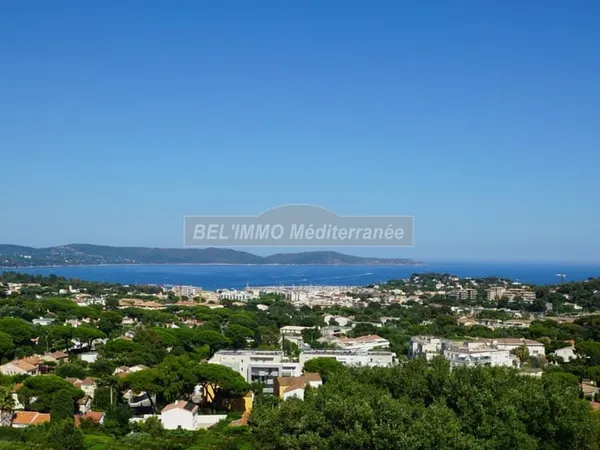 Propriété à rénover de 200 m2, VUE MER !