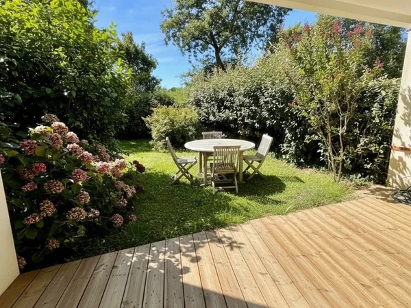 Vends appartement avec un grand jardin