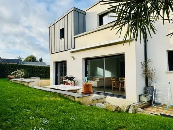 Maison de 2015 avec très belles prestations