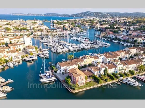 Maison 7 pièces 240 m²